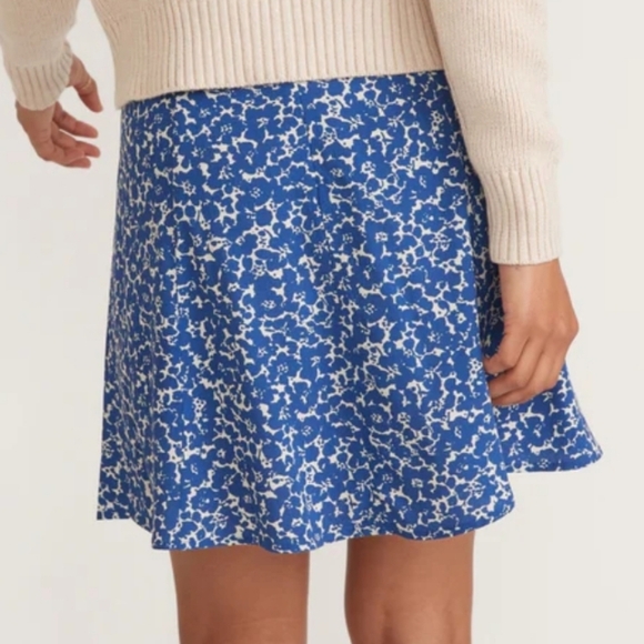 Marine Layer Womens Mini Skirt Sz 0 Soft & Flowy Back Zip Closure White Blue - Picture 3 of 10